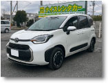 TOYOTA SIENTA正面