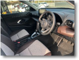 TOYOTA YARIS CROSS運転席