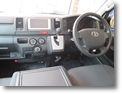 TOYOTA HIACE VAN運転席