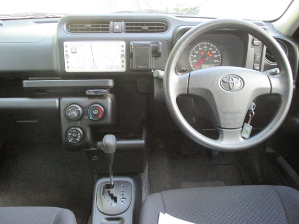 Toyota succeed салон